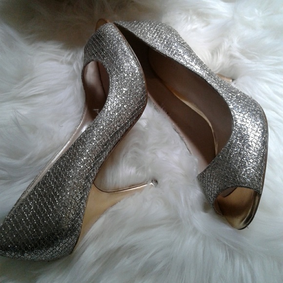 Nine West Peep Toe Pump - Picture 4 of 6